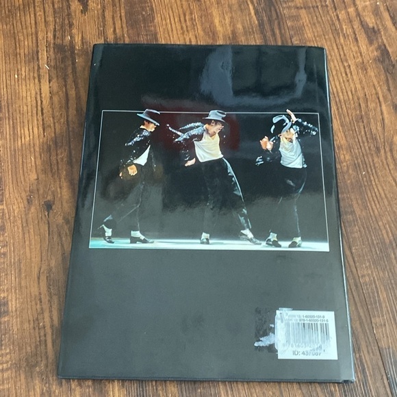 People Tribute Remembering  Michael Jackson 1958-2009 Hardcover Book - Picture 2 of 9